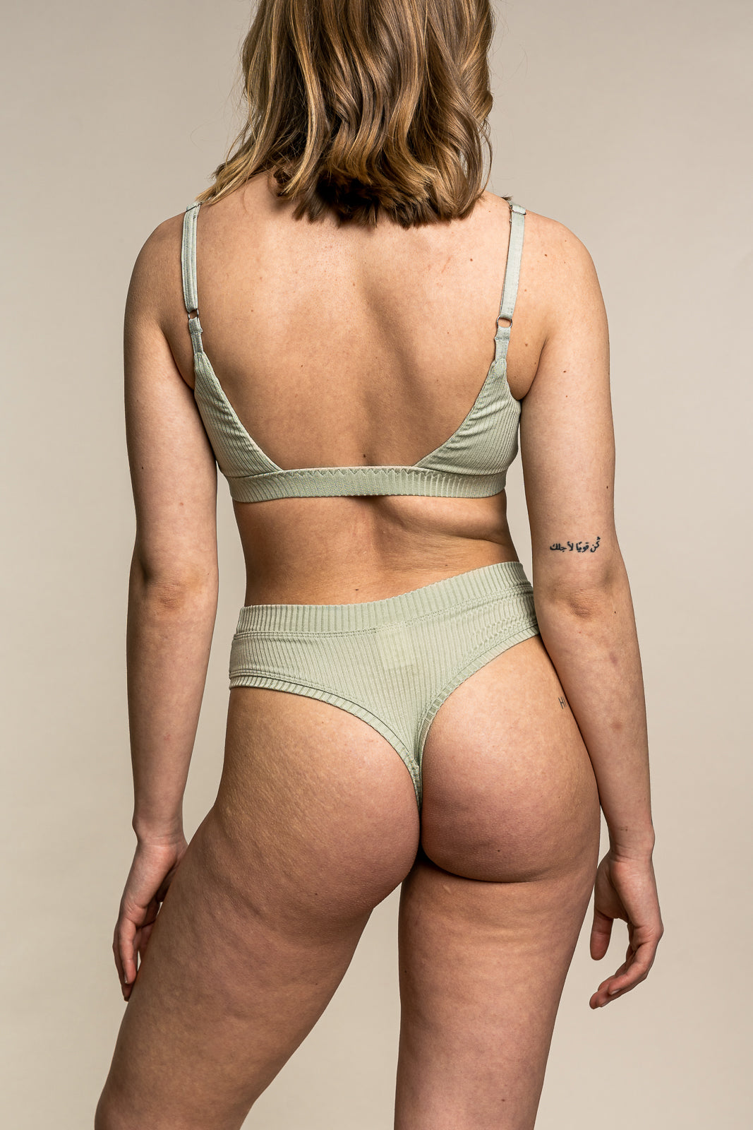 Dahlia String ribbed